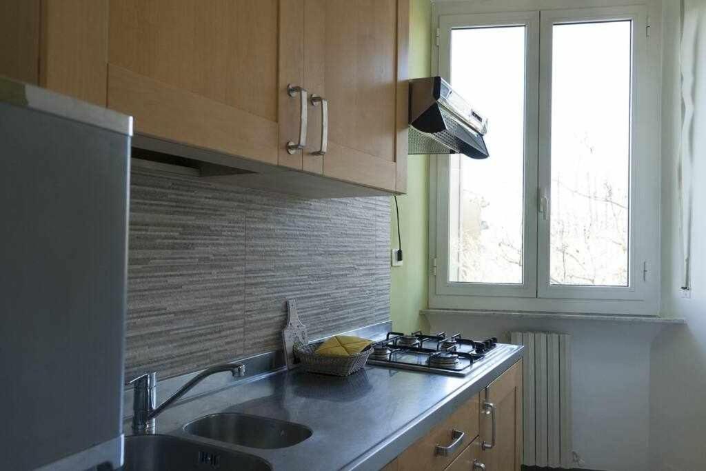 Ospitaci Appartamenti Viale Mezzetti フォリーニョ エクステリア 写真